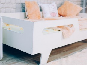 Кровать детская Бэби белая в Дегтярске - degtyarsk.magazinmebel.ru | фото - изображение 2